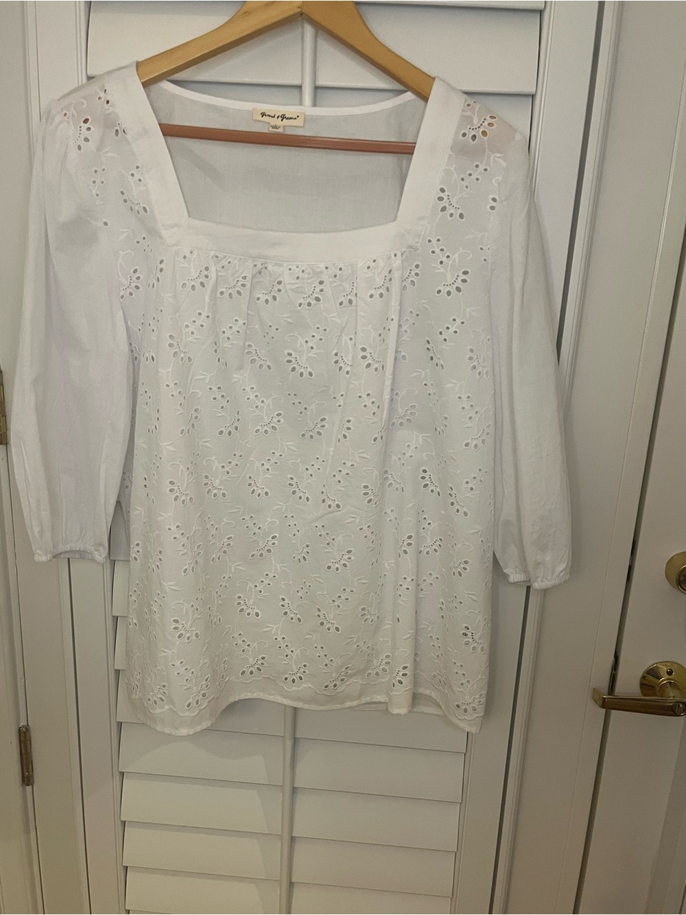 Grand & Greene White Eyelet Embroidered Tunic Blouse | Size Large - Picture 2 of 10